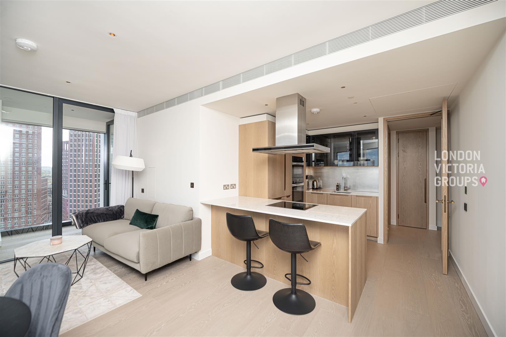 2 bed property in River Park Tower, 1 Nine Elms Lane, London